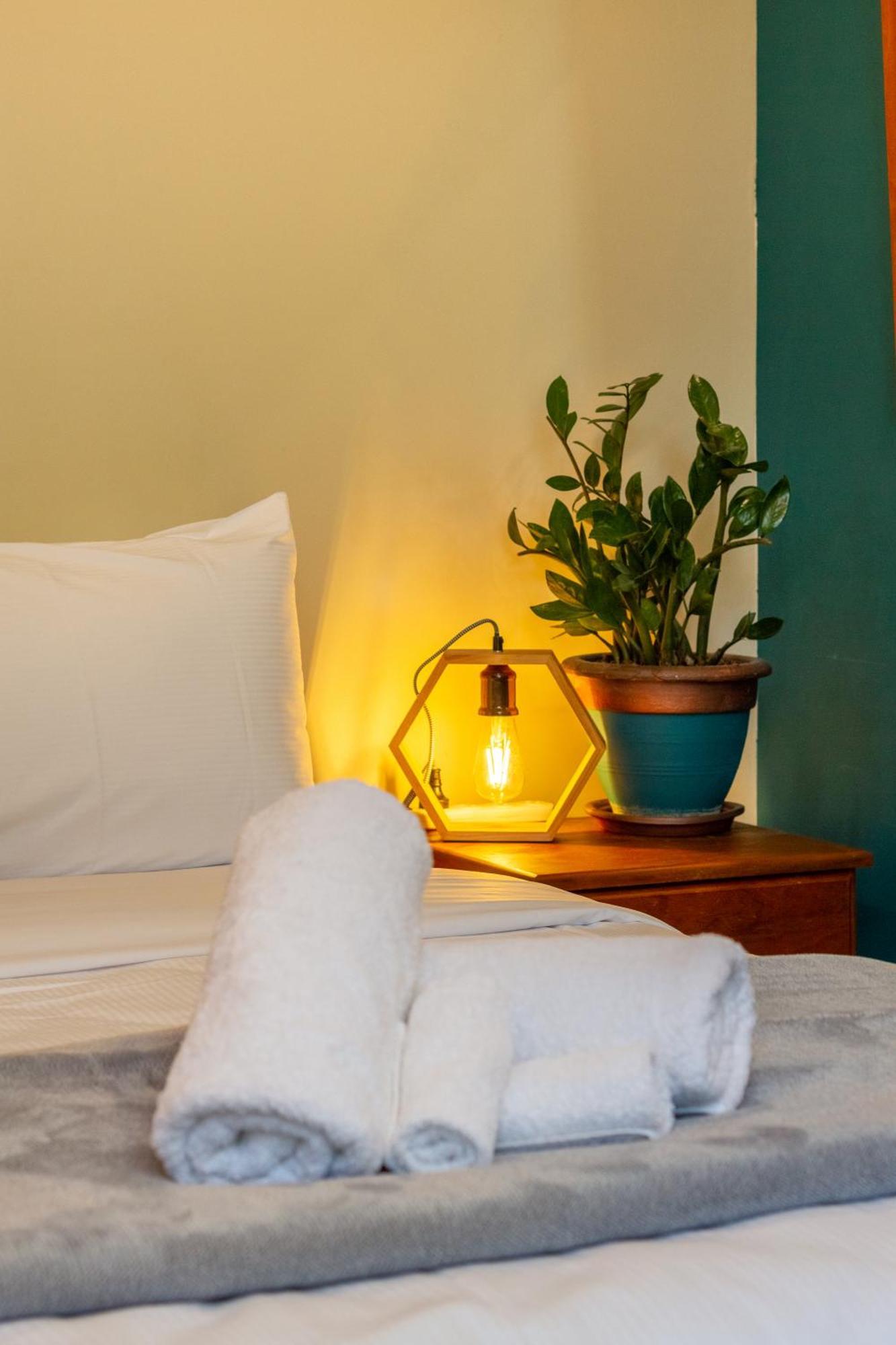 Sherwood Lodge 4-Bedroom Holiday Home With Spectacular Views Christchurch Zewnętrze zdjęcie