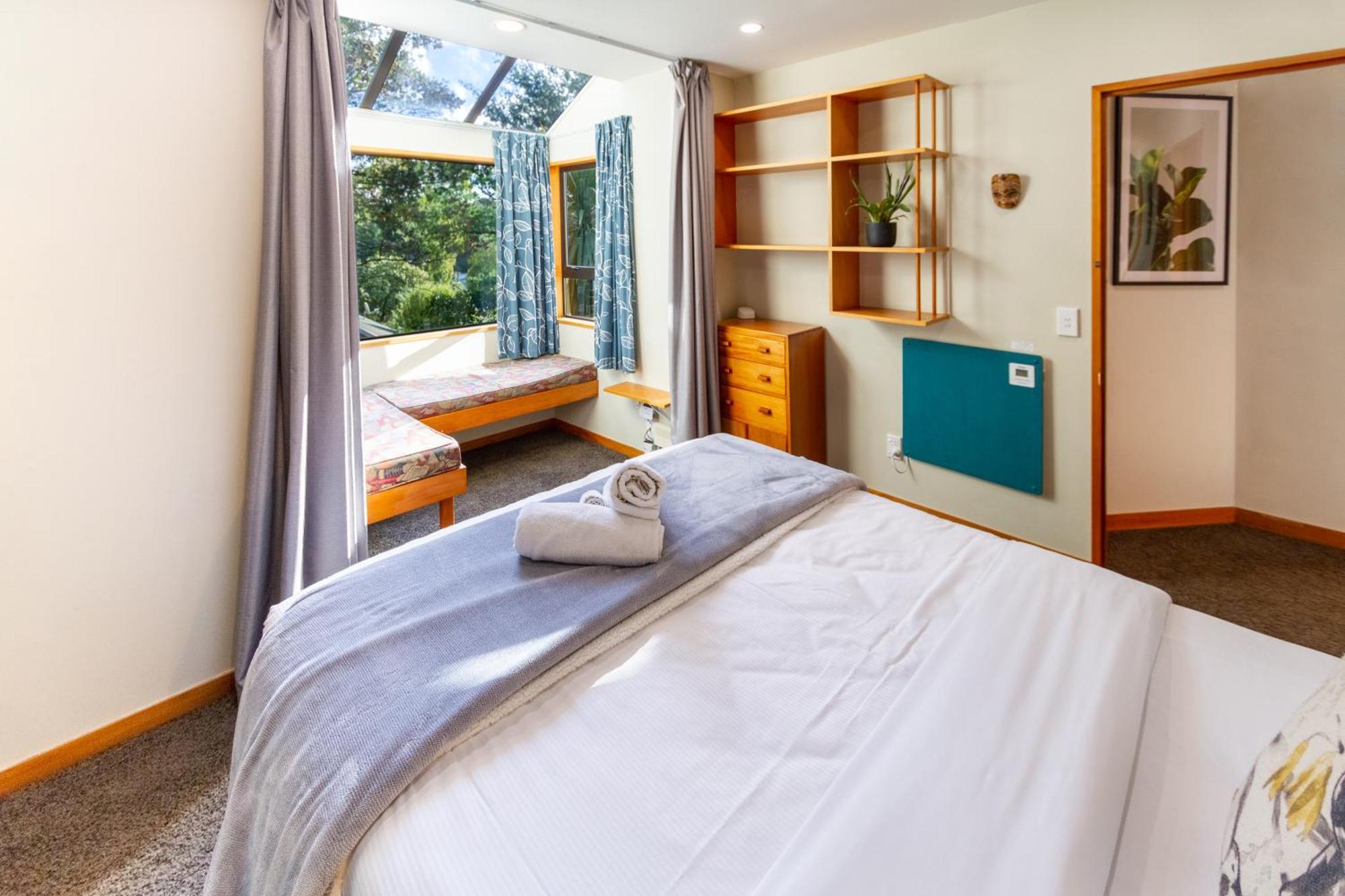 Sherwood Lodge 4-Bedroom Holiday Home With Spectacular Views Christchurch Zewnętrze zdjęcie