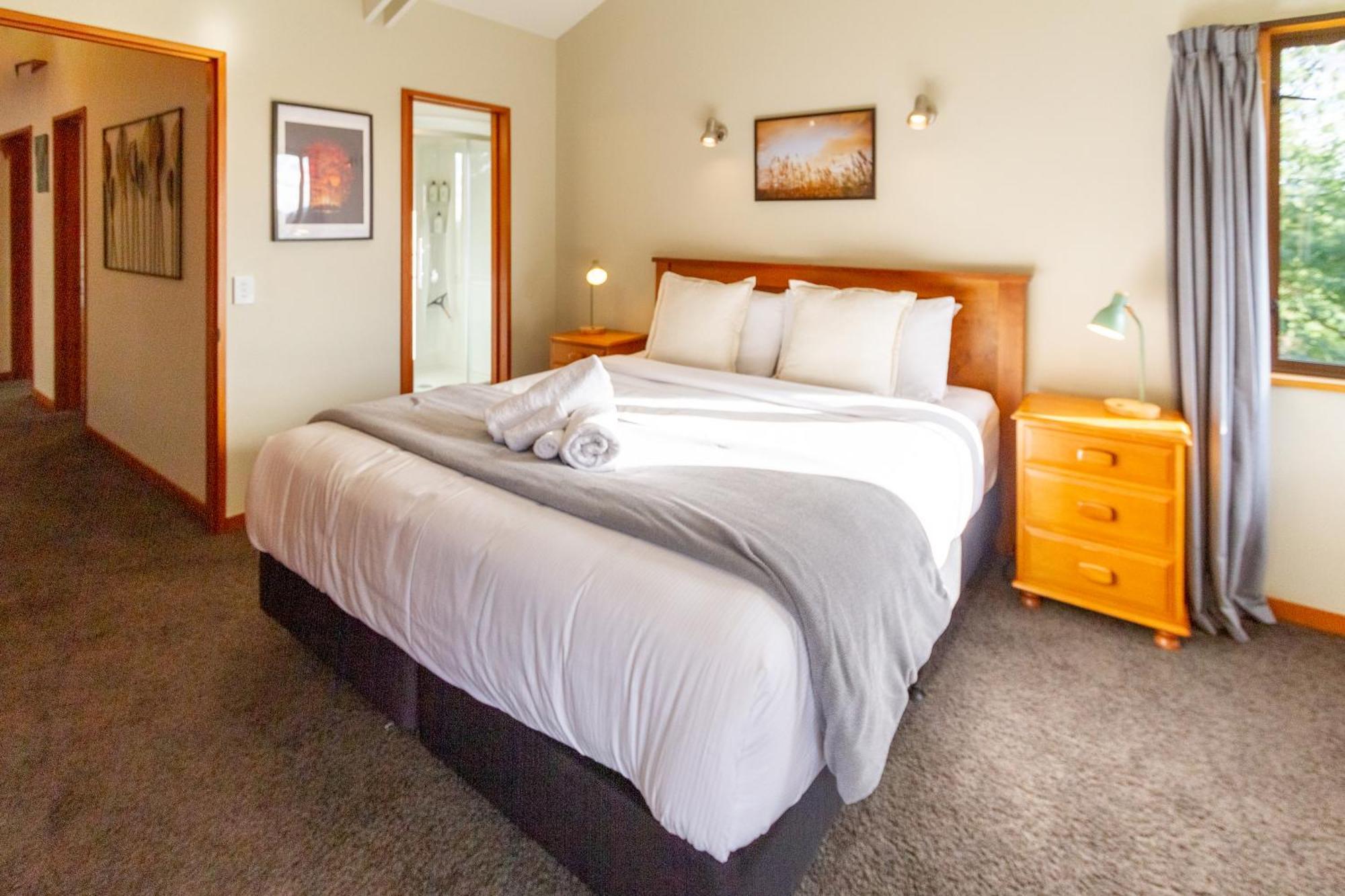 Sherwood Lodge 4-Bedroom Holiday Home With Spectacular Views Christchurch Zewnętrze zdjęcie